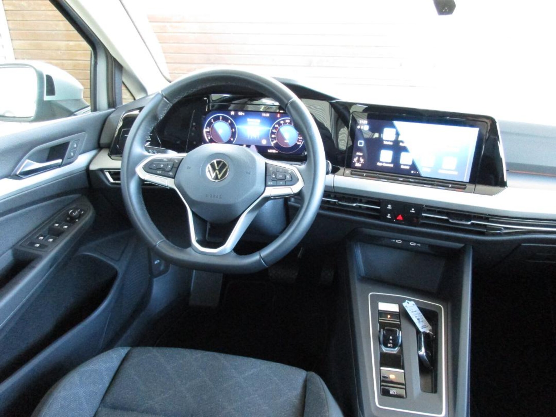 Volkswagen Golf Life
