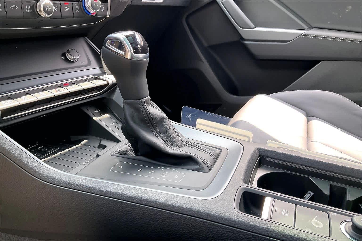 2025 Audi Q3 S Line Premium - Photo 16