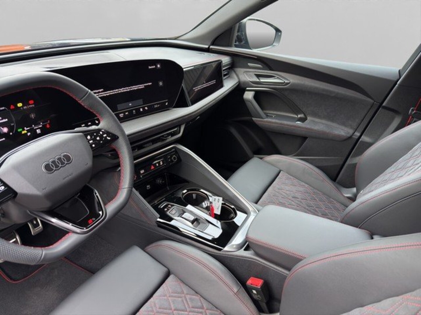 Bild über Audi Q5 SUV TDI quattro 150 kW S tronic - für weitere Informationen kontaktieren Sie den Audi Partner