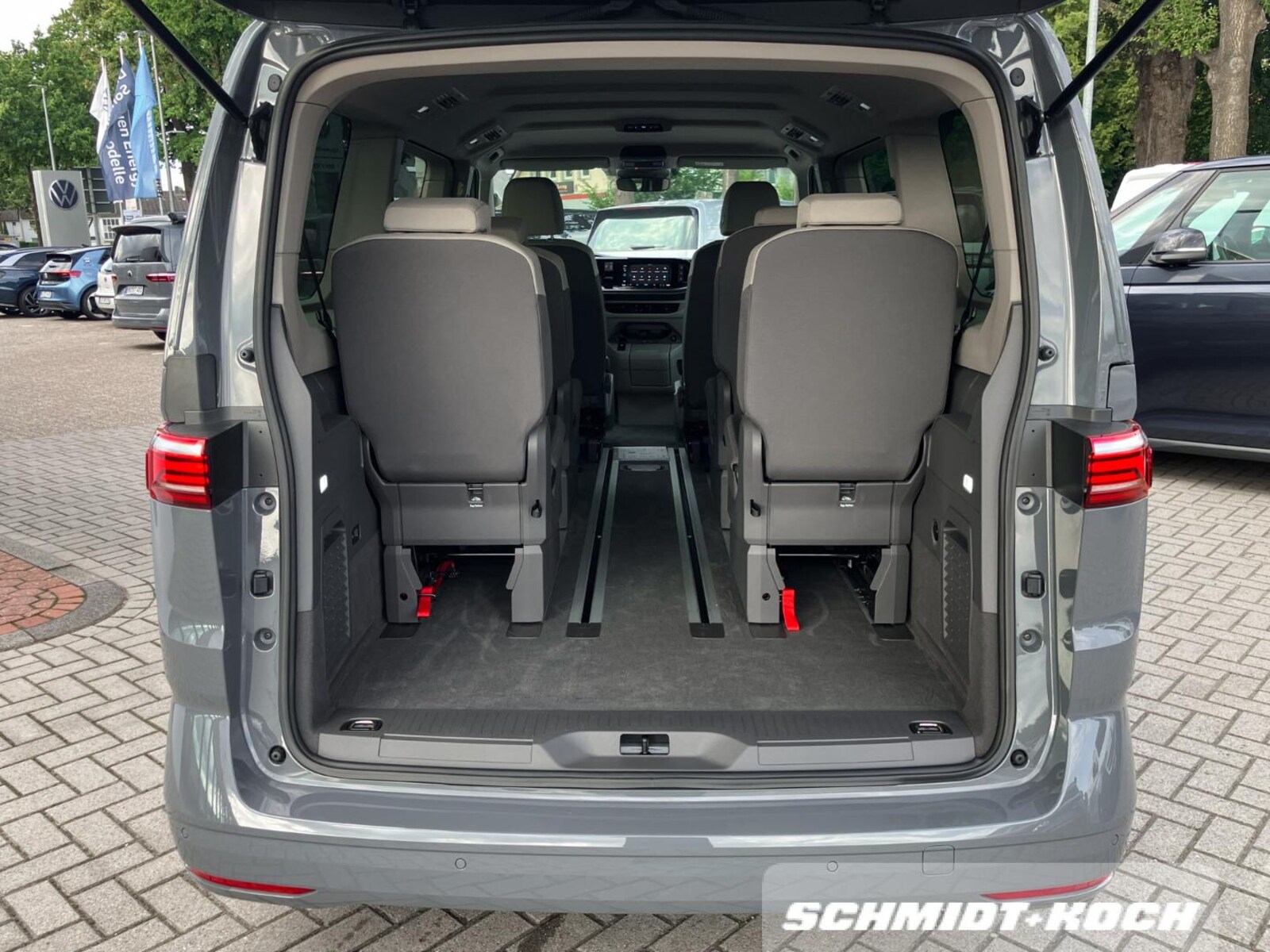 Volkswagen Multivan Langversion – Bild 11