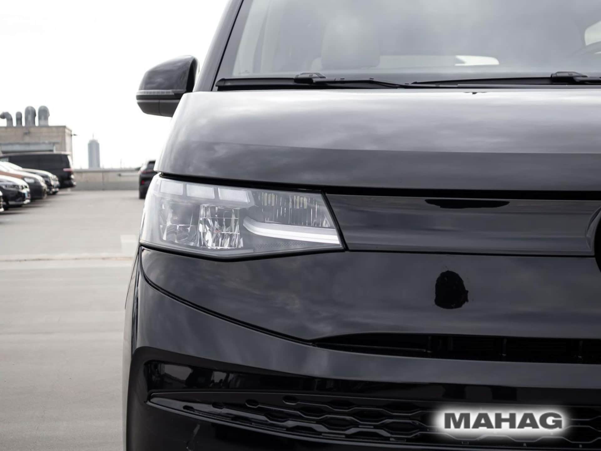 Volkswagen Multivan Basis-Modell
