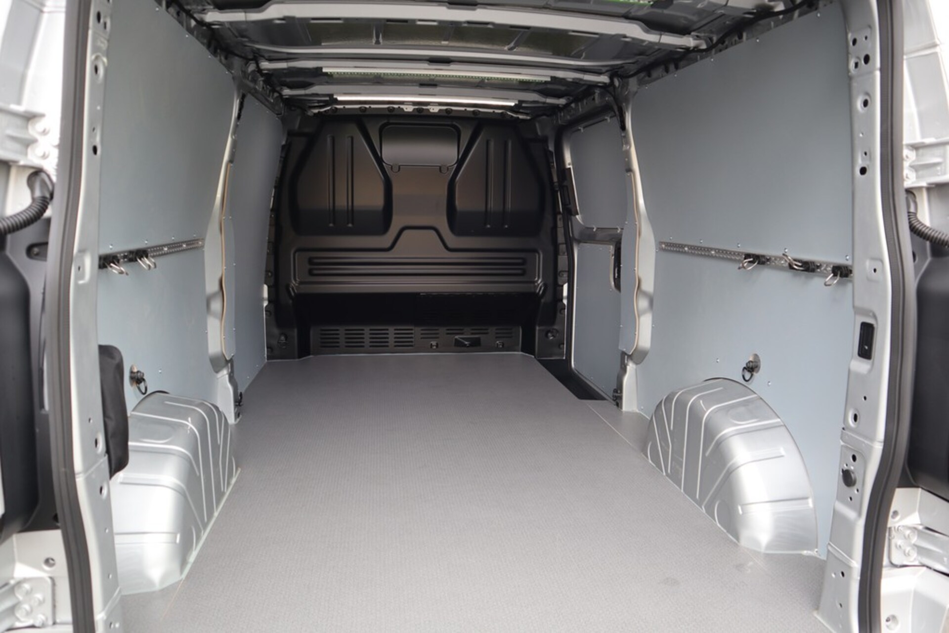 Volkswagen Transporter Kasten langer Radstand