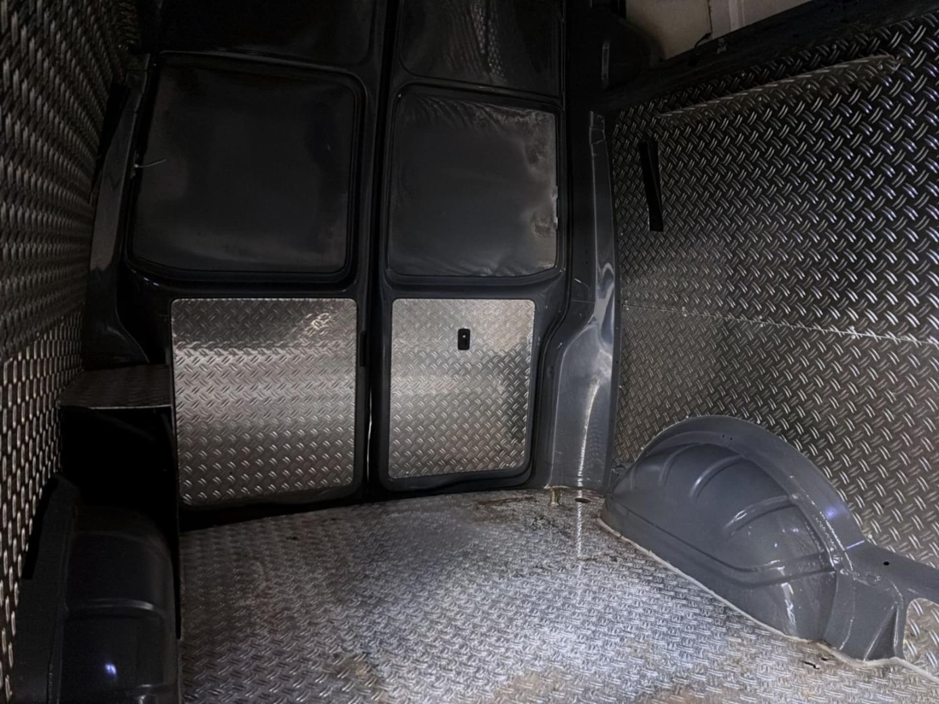 Volkswagen T6.1 Transporter Kasten langer Radstand