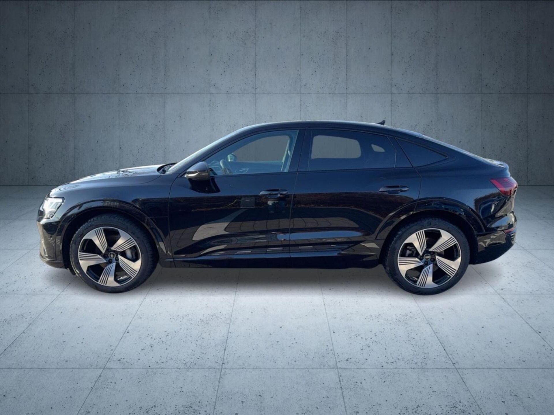 Audi Q8 Sportback e-tron Advanced