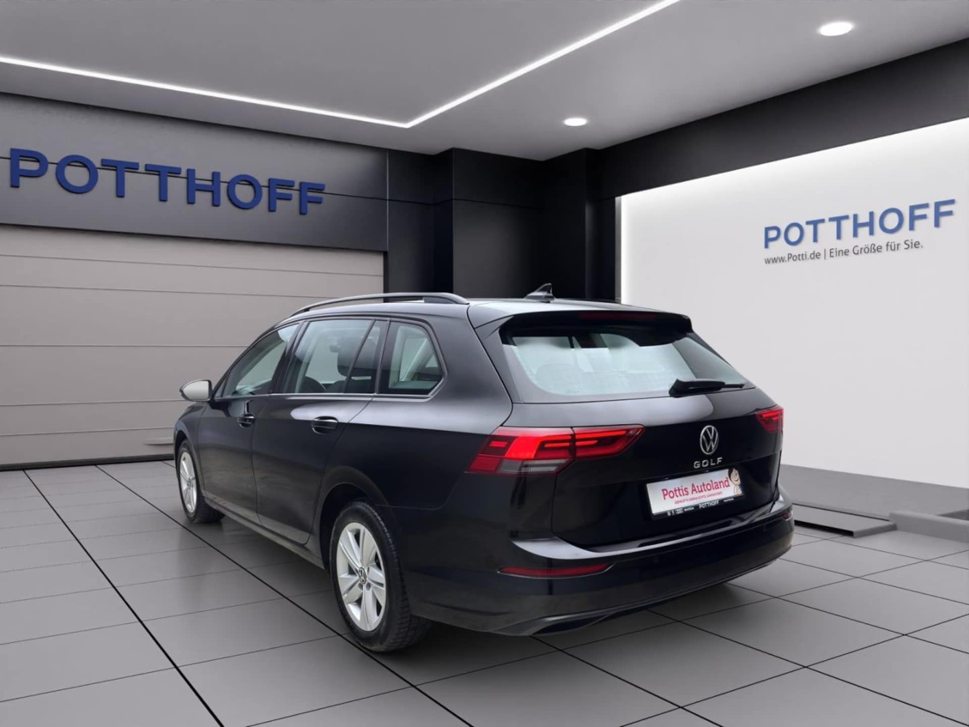 Volkswagen Golf Variant Life