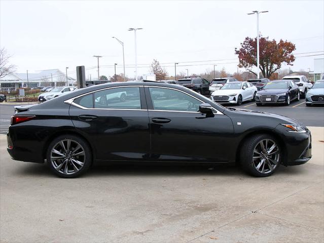 2021 LEXUS ES - Image 3