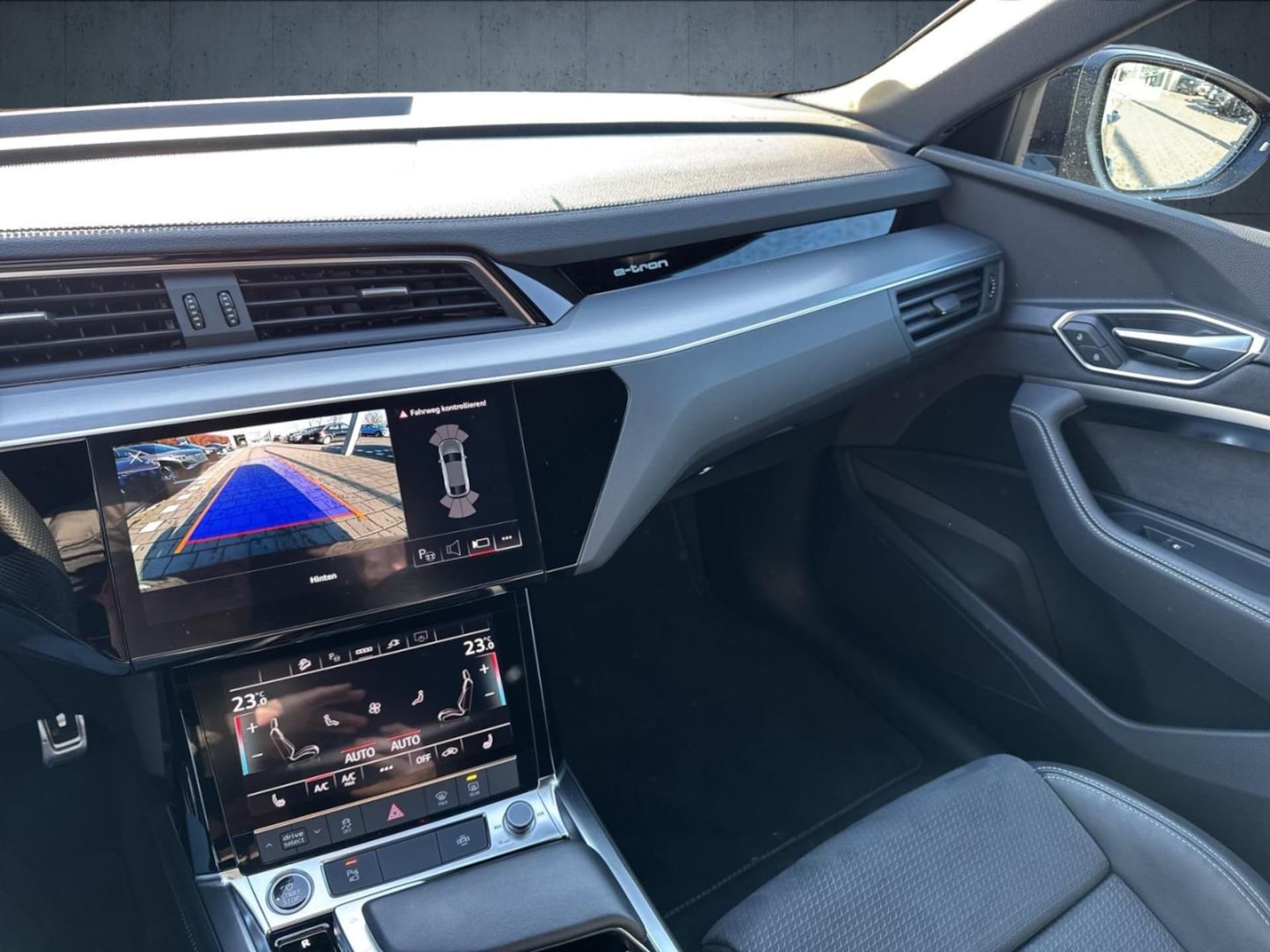 Audi Q8 Sportback e-tron Advanced