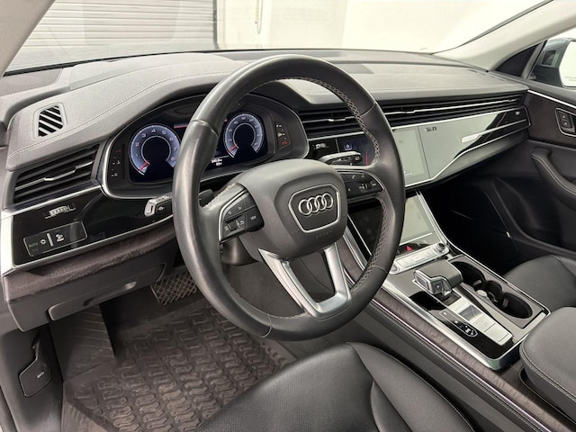 2023 Audi Q8