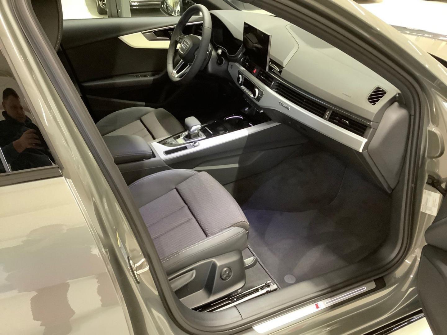 Image about Audi A4 Avant S line 40 TFSI quattro S tronic