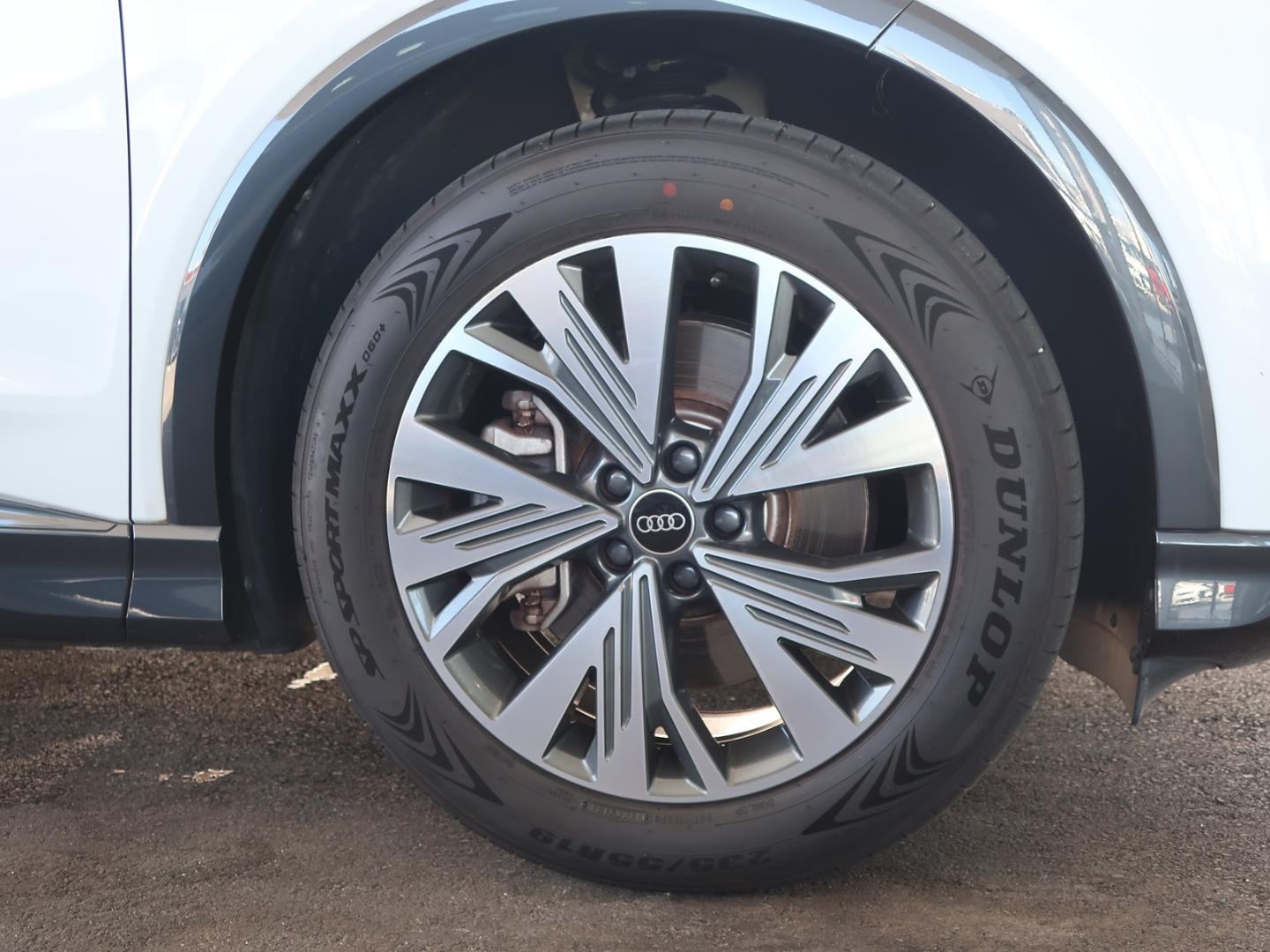 Image about Audi Q4 e-tron 40 e-tron 150,00 kW