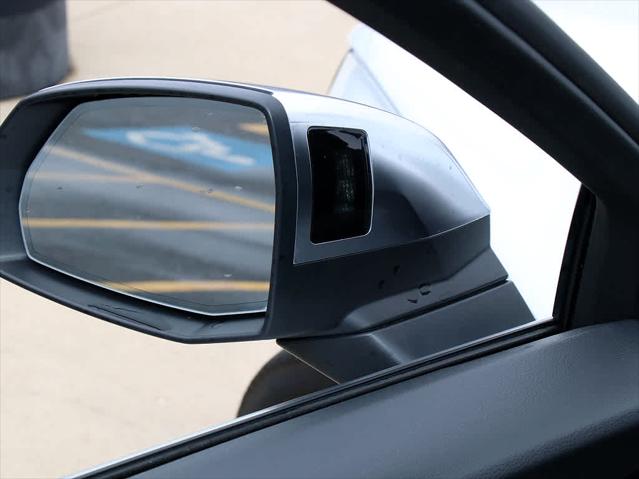 2025 AUDI SQ5 - Image 25