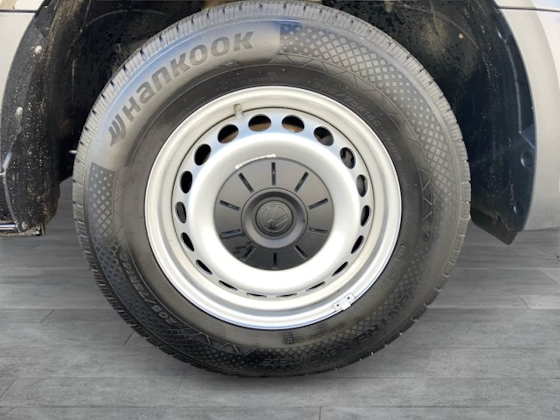Volkswagen Crafter Kasten langer Radstand