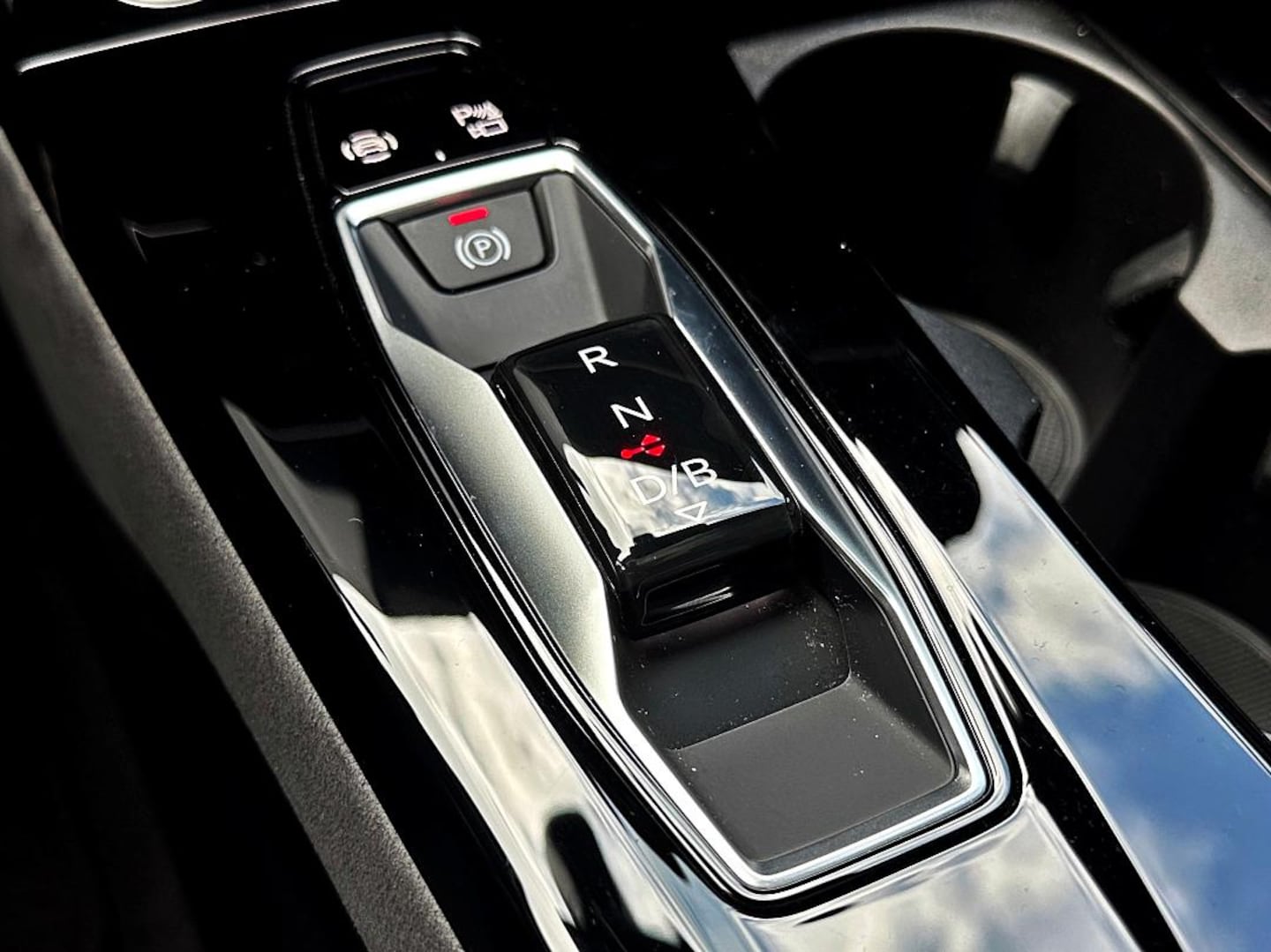 Bild über Audi A6 Avant e-tron e-tron performance - für weitere Informationen kontaktieren Sie den Audi Partner