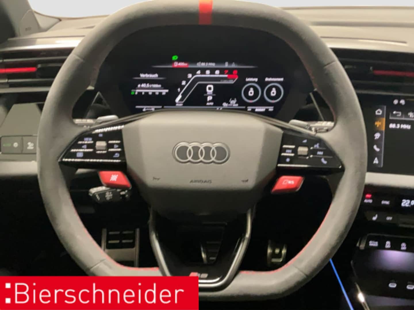 Bild über Audi RS 3 Sportback TFSI quattro 294 kW S tronic - für weitere Informationen kontaktieren Sie den Audi Partner