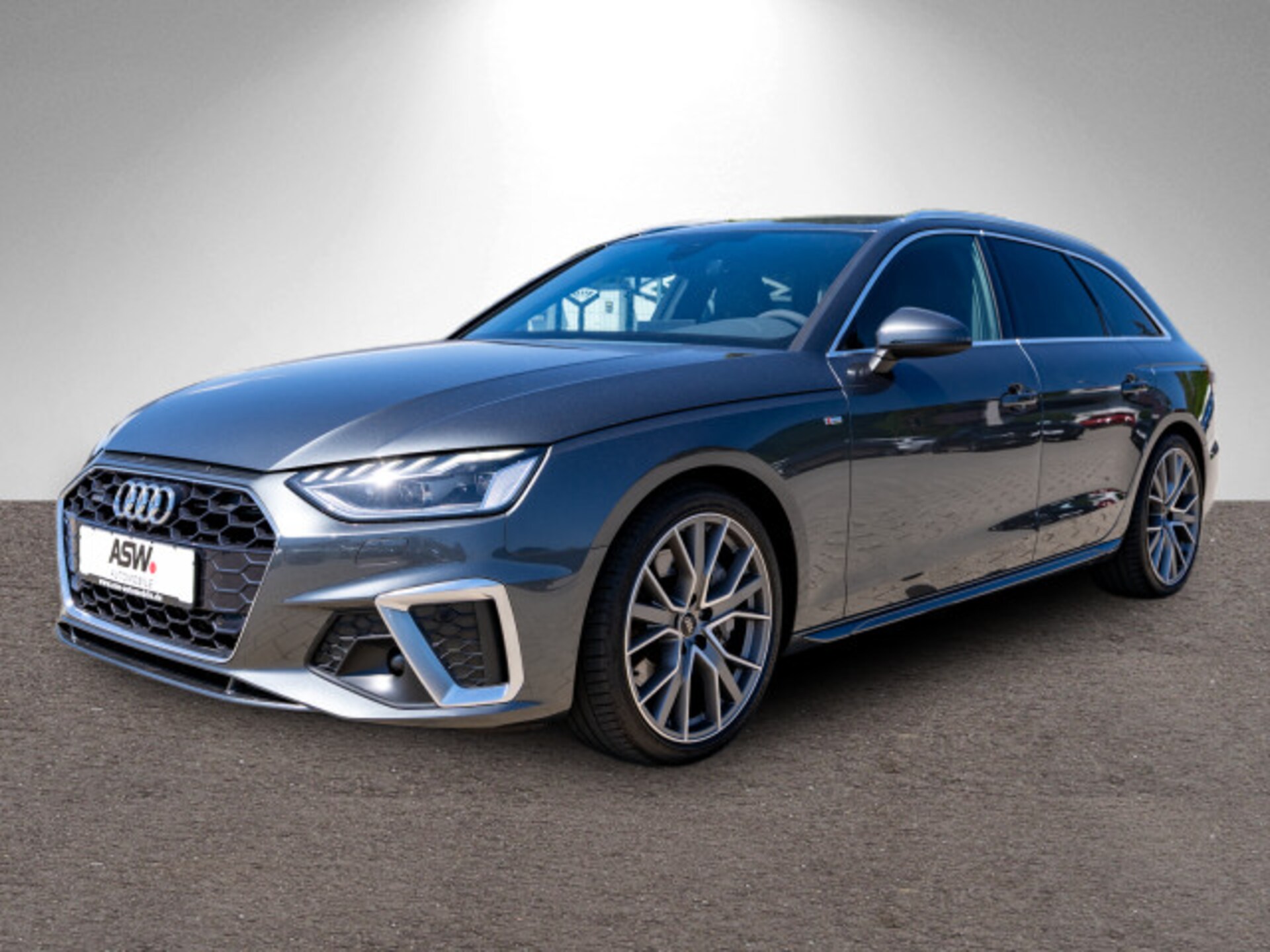 Audi A4 Avant S line