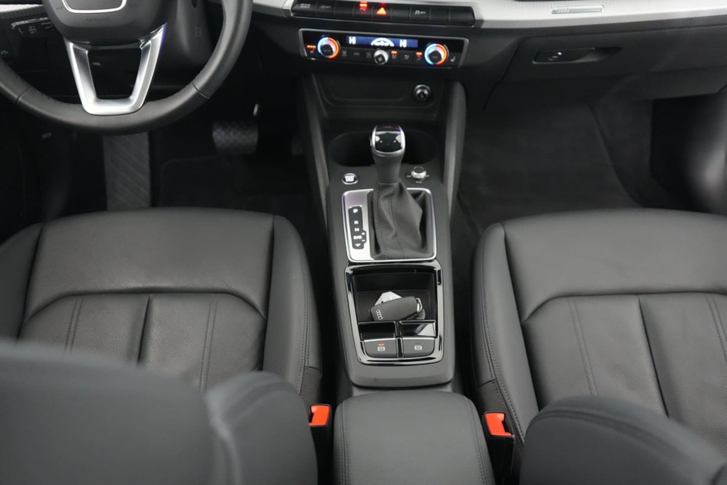 Bild über Audi Q2 S line 35 TFSI S tronic - für weitere Informationen kontaktieren Sie den Audi Partner