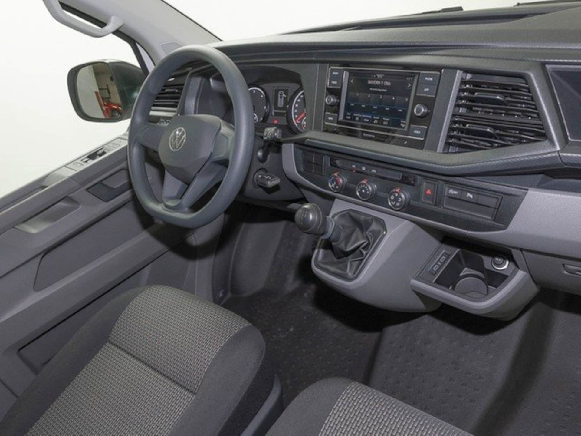 Volkswagen T6.1 Transporter Kasten langer Radstand