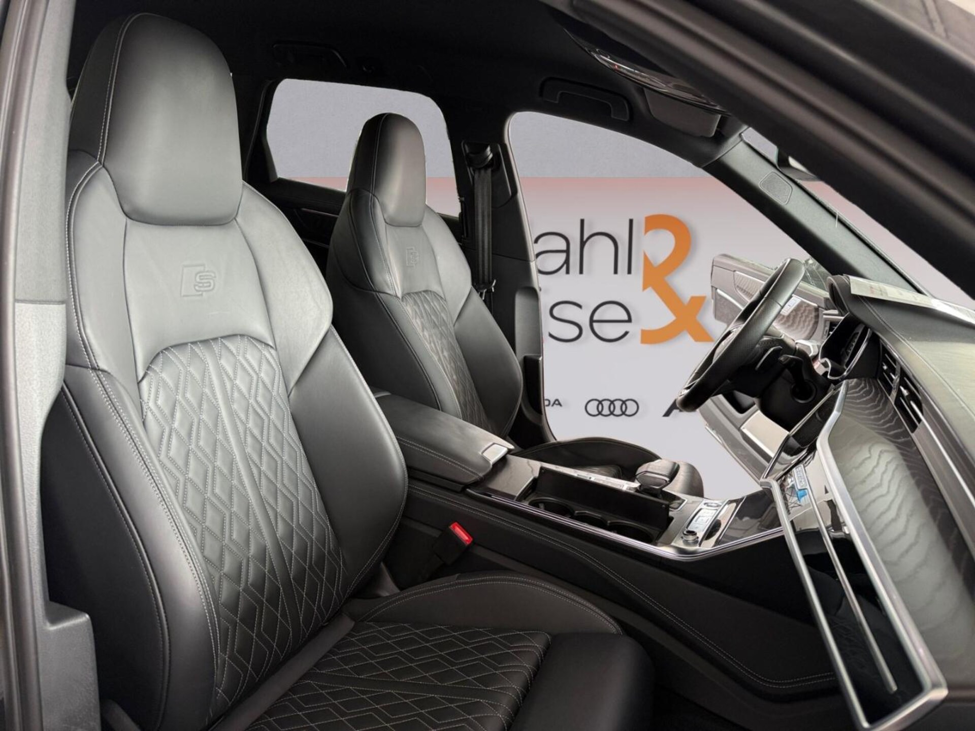 Audi S6 Avant