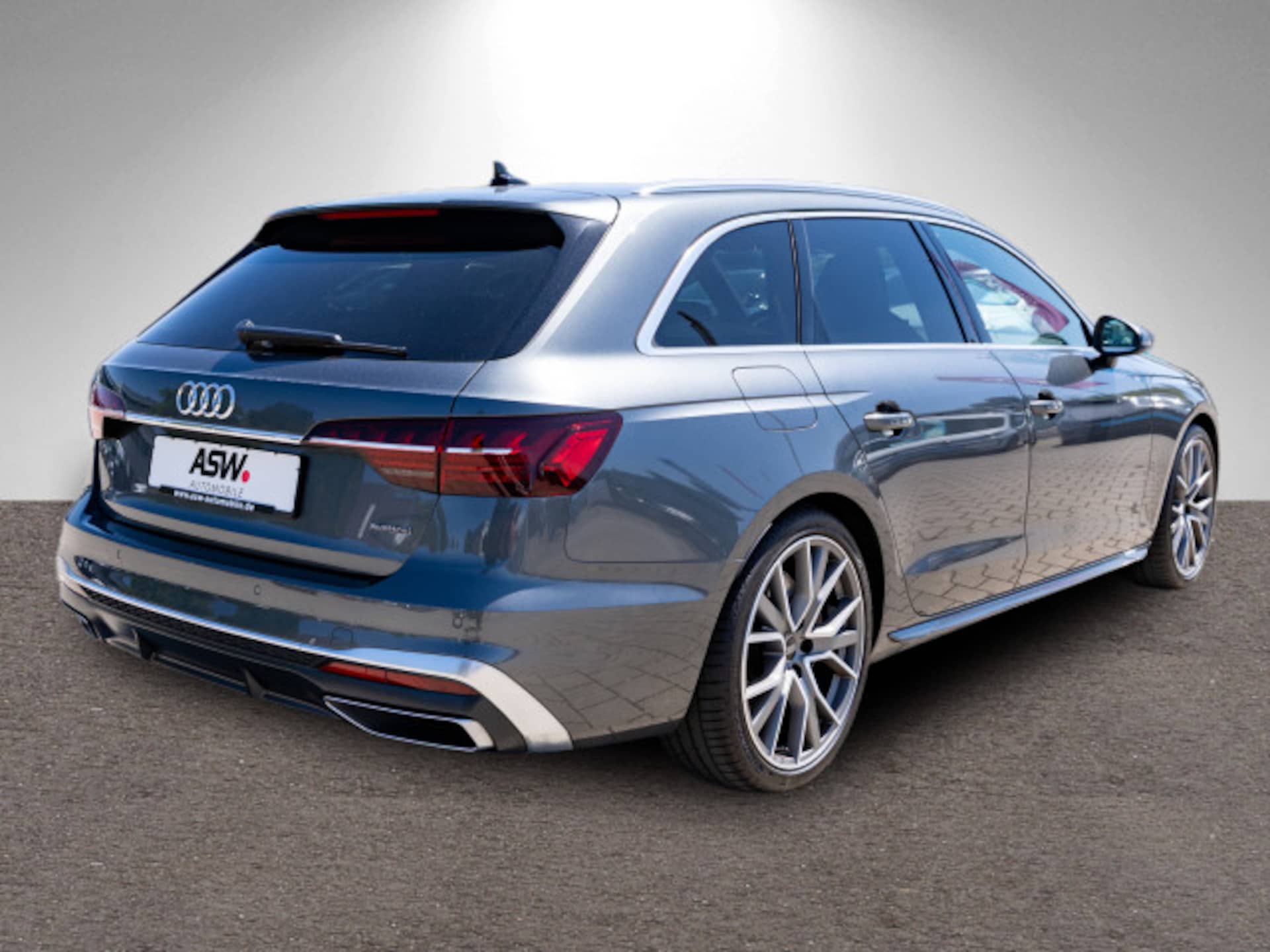 Audi A4 Avant S line