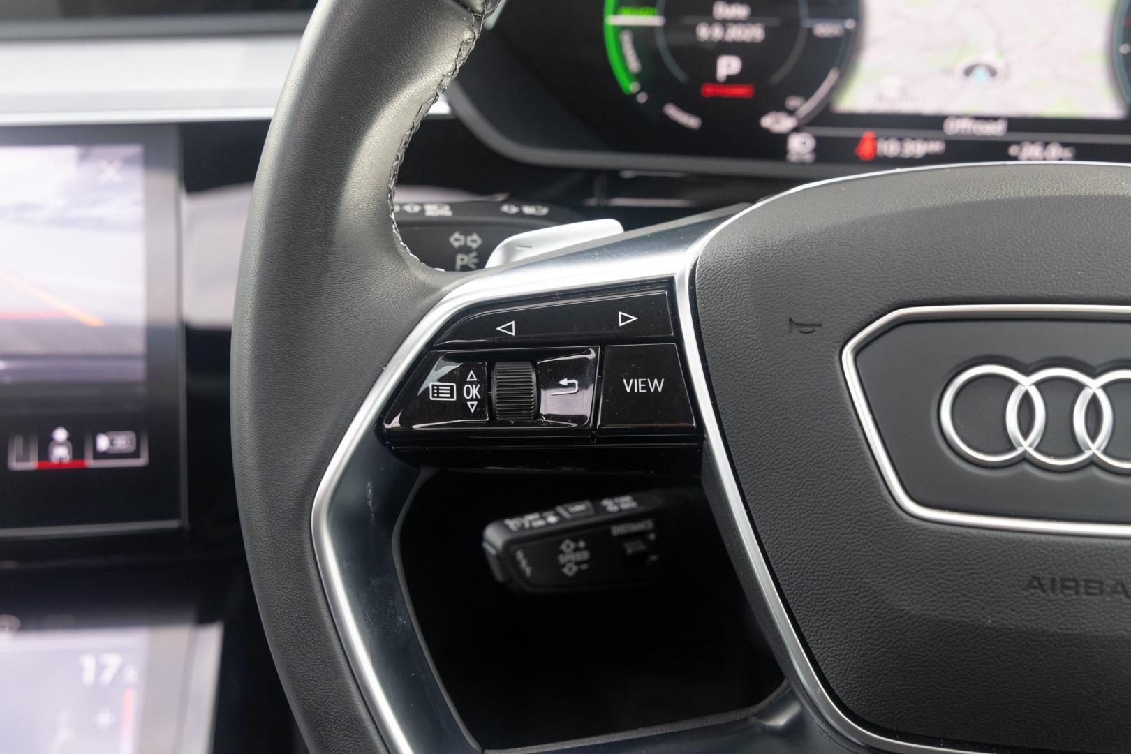 Image about Audi Q8 Sportback e-tron 55 e-tron quattro S line 300,00 kW