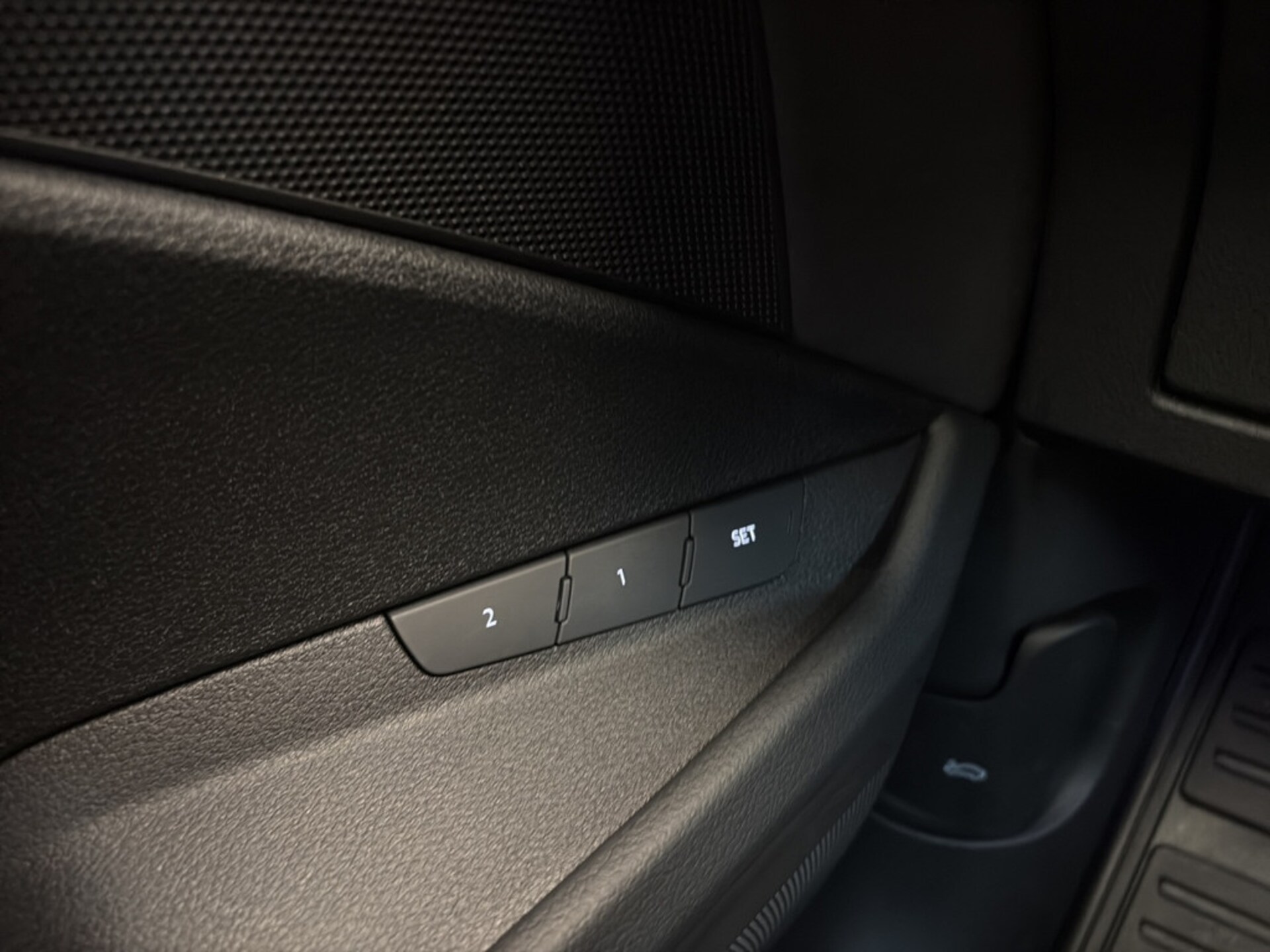 Audi e-tron advanced