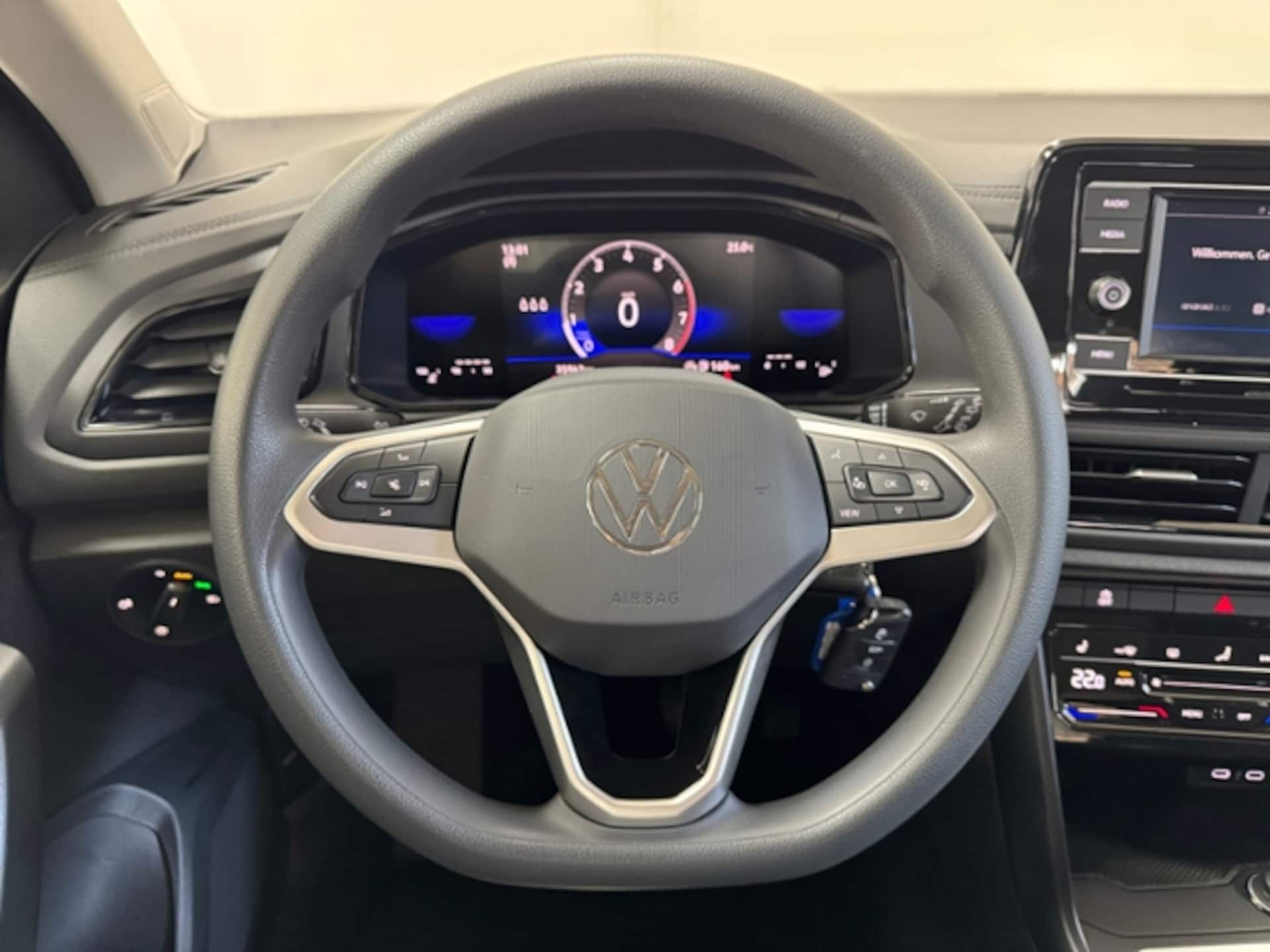 Volkswagen T-Roc Basis-Modell