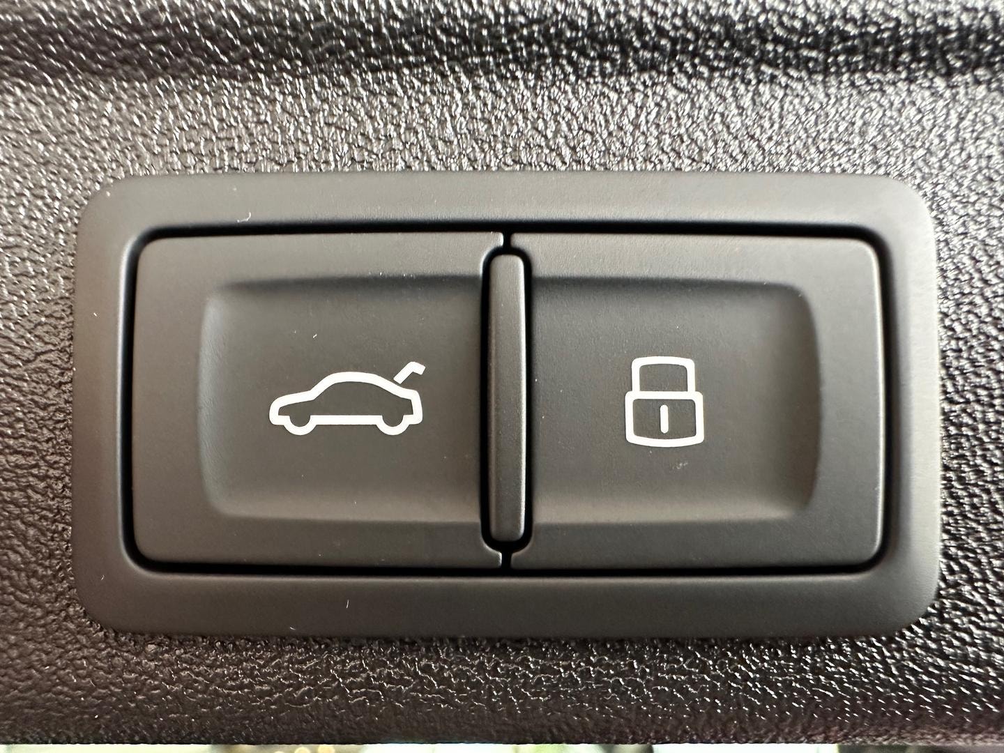 Image about Audi A5 Avant TFSI e e-hybrid quattro 270 kW S tronic