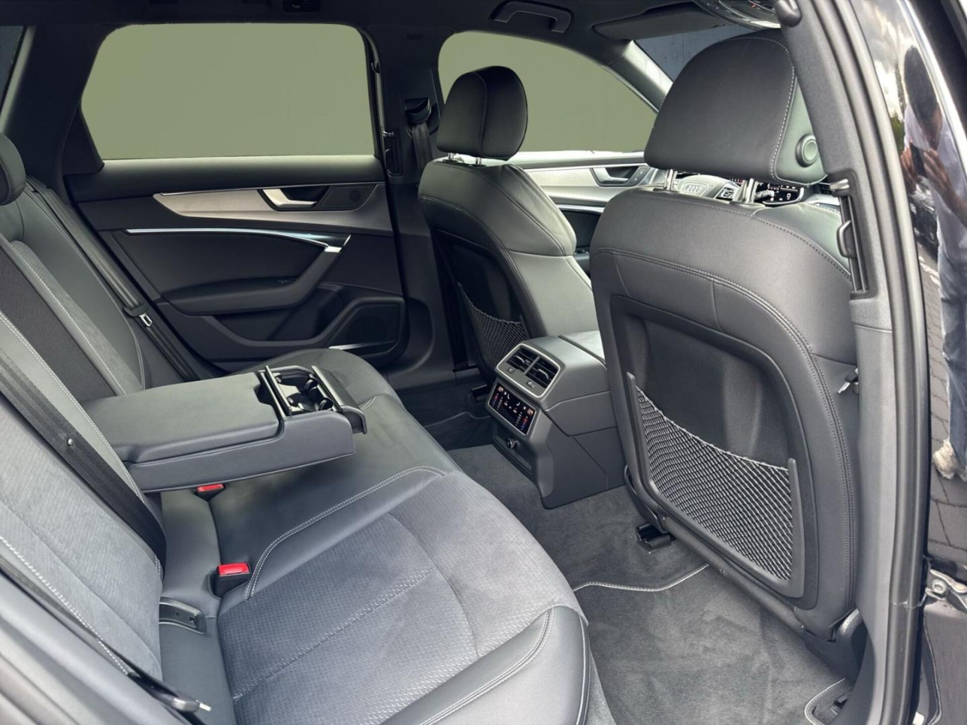 Audi S6 Avant