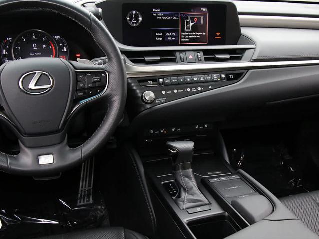 2021 LEXUS ES - Image 12