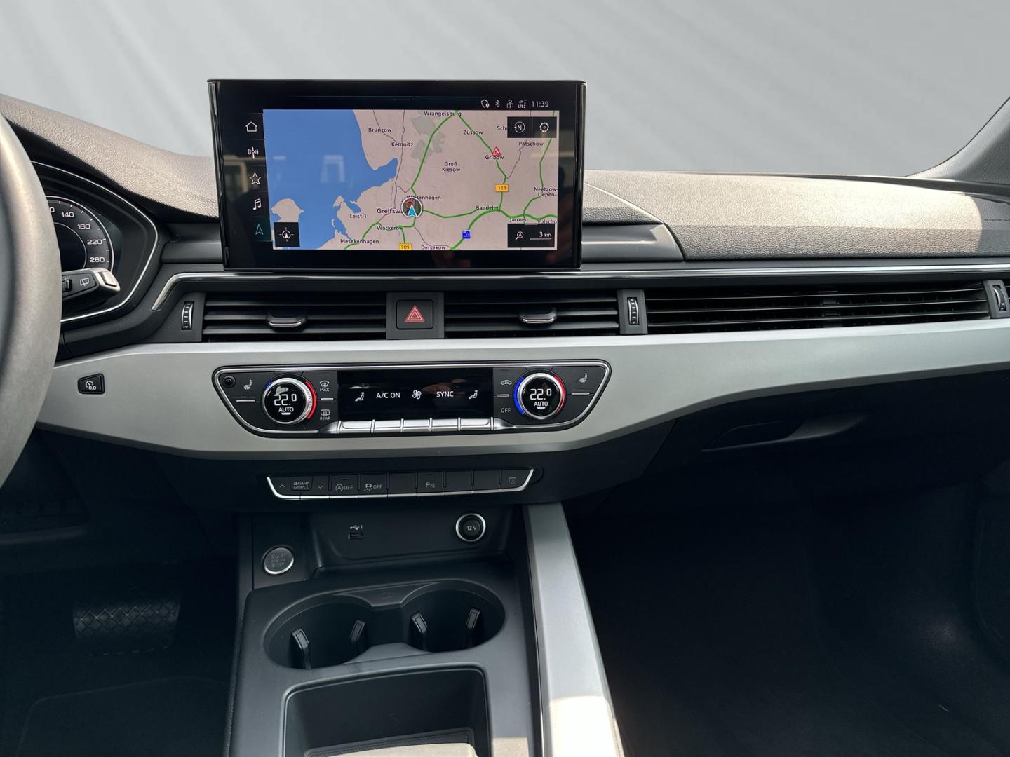 Image about Audi A4 Avant S line 40 TFSI S tronic