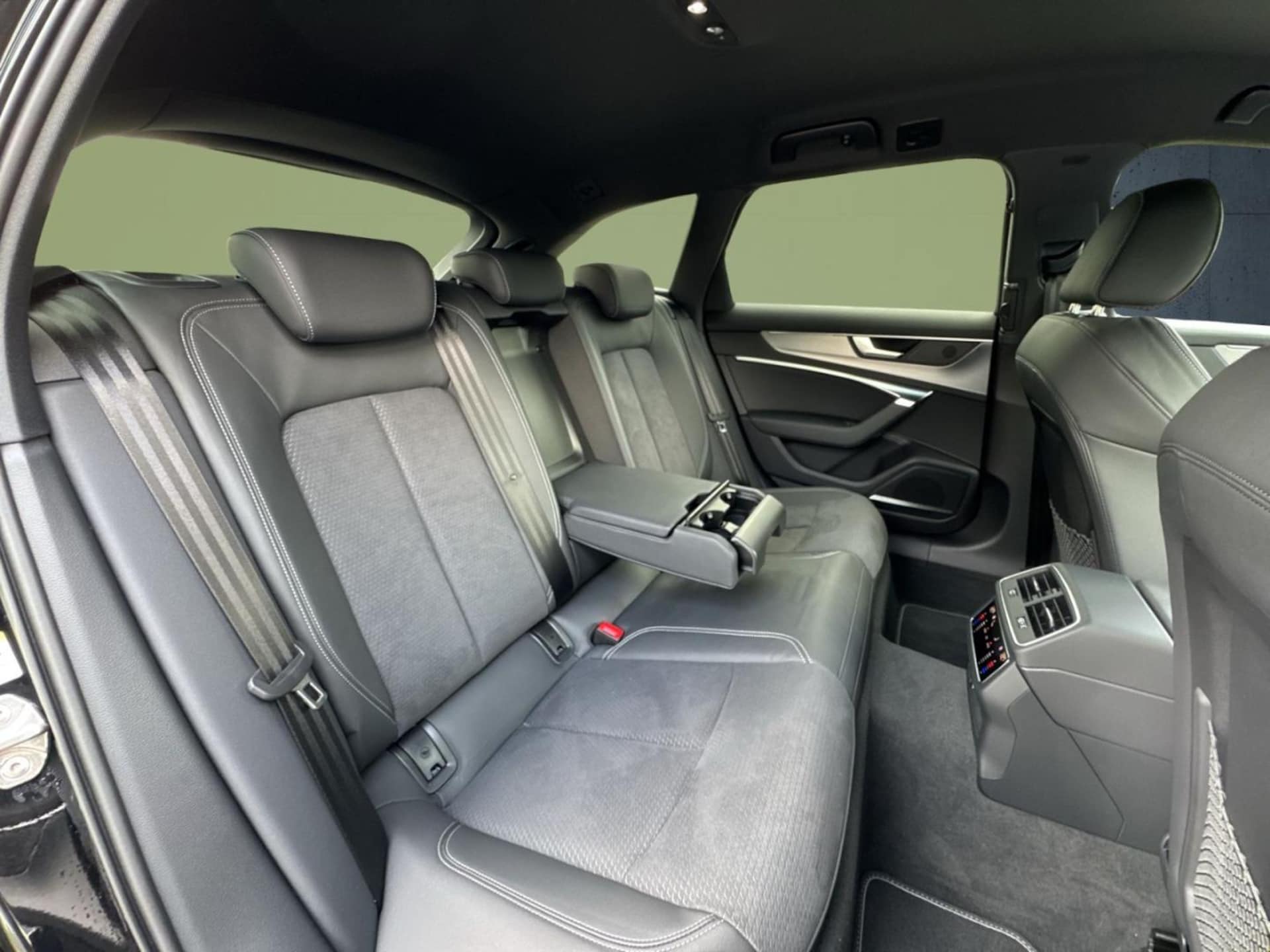 Audi S6 Avant