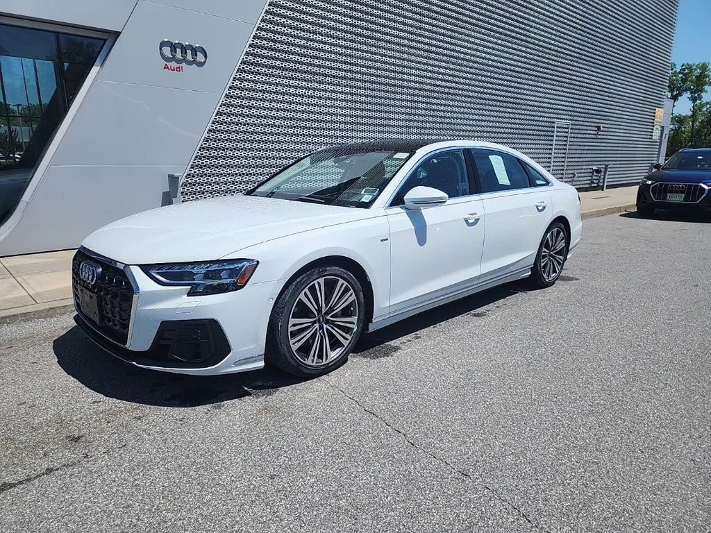 2023 Audi A8 55 TFSI L quattro Tiptronic's photo