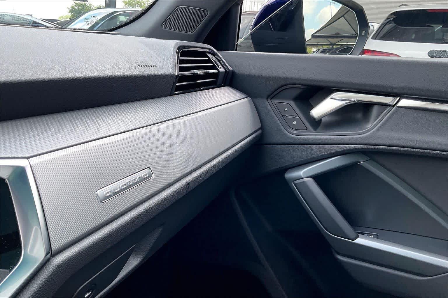 2025 Audi Q3 S Line Premium - Photo 31