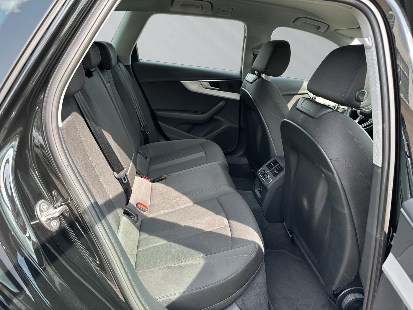 Image about Audi A4 Avant S line 40 TFSI S tronic