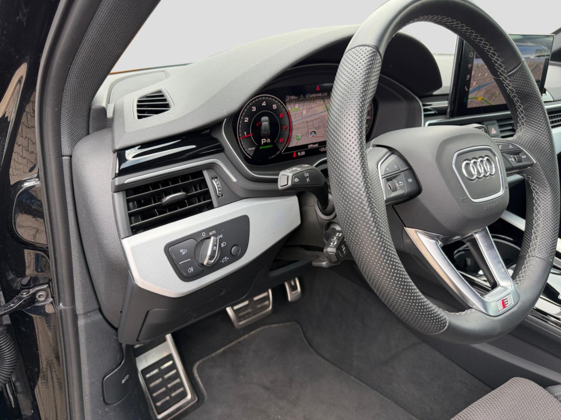 Audi A4 Avant S line