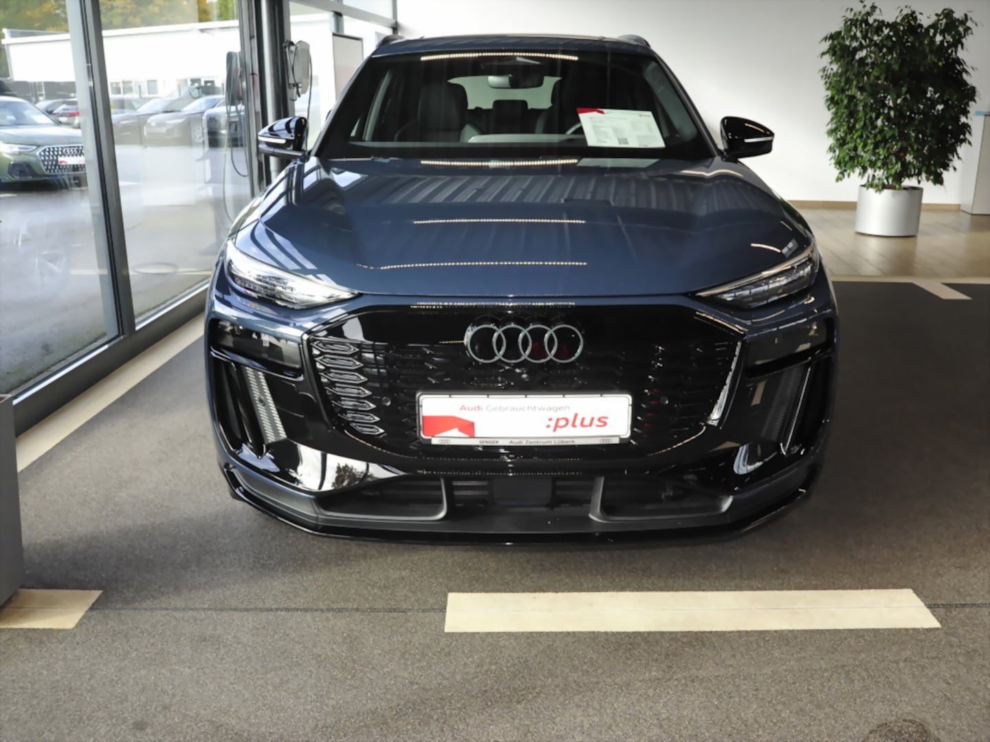 Bild über Audi Q6 SUV e-tron S line business e-tron performance 225 kW - für weitere Informationen kontaktieren Sie den Audi Partner
