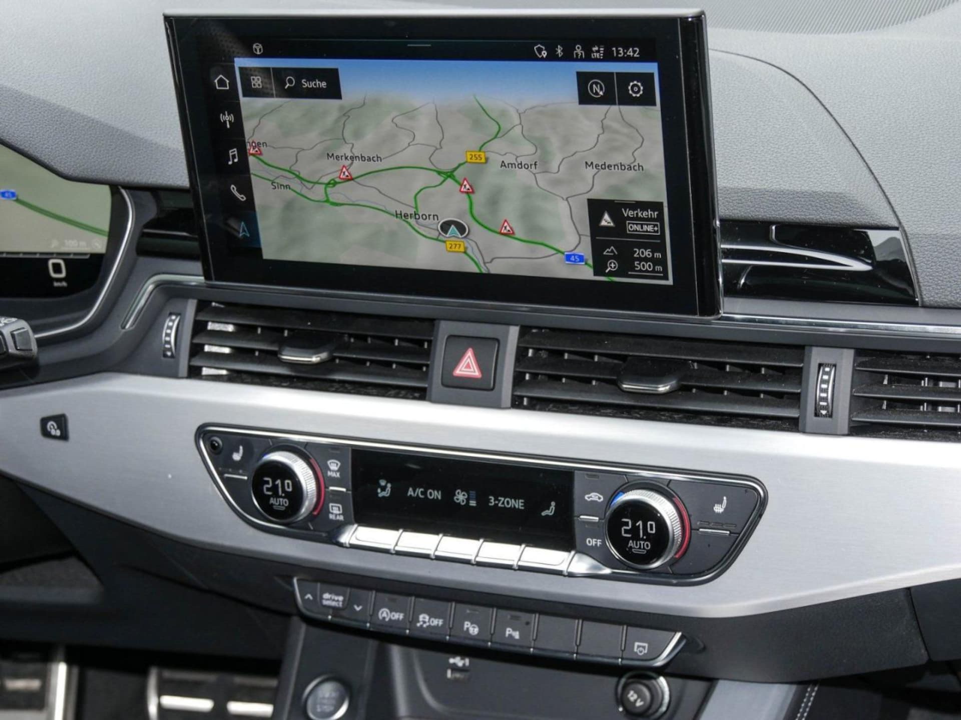 Audi A4 Avant S line