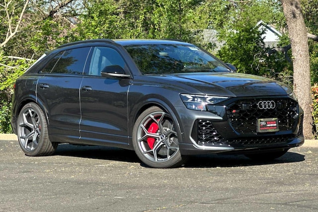 2026 Audi RS Q8 SUV performance