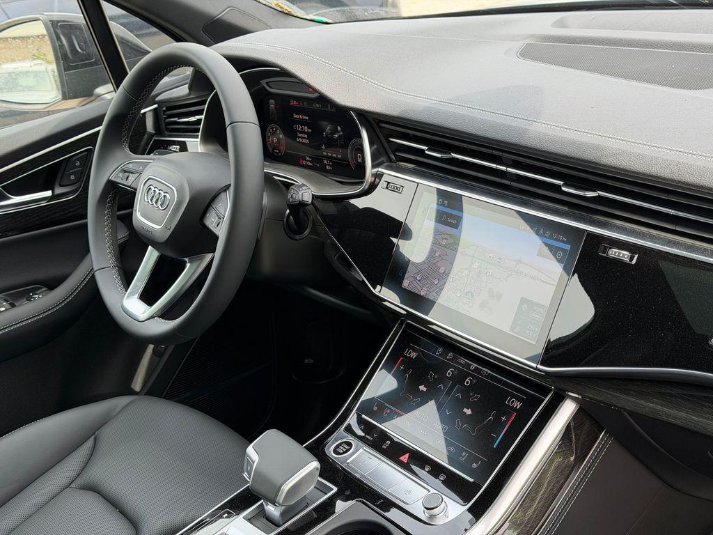 2026 Audi Q7 Premium Plus - Photo 6