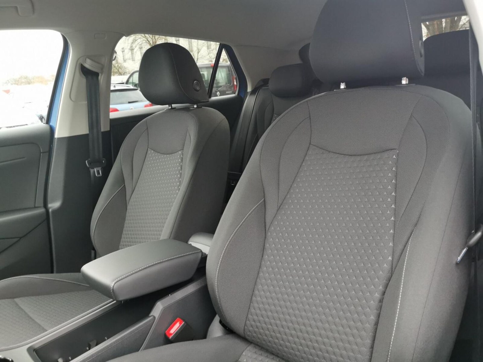 Volkswagen T-Roc – Bild 12