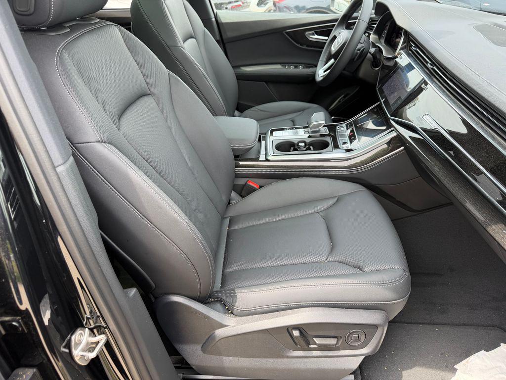 2026 Audi Q7 Premium Plus - Photo 8