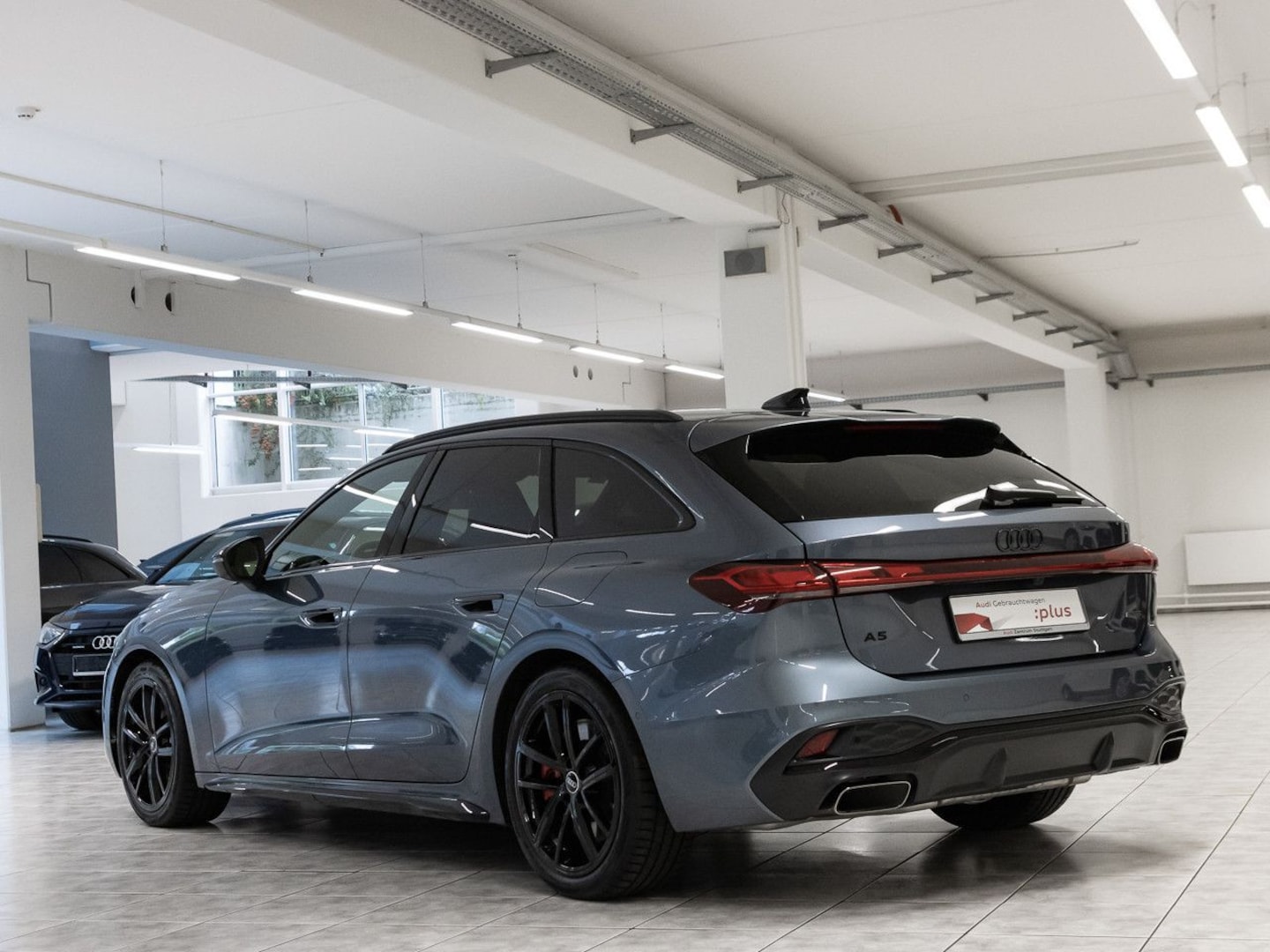 Bild über Audi A5 Avant e-hybrid e-hybrid quattro 270 kW S tronic - für weitere Informationen kontaktieren Sie den Audi Partner