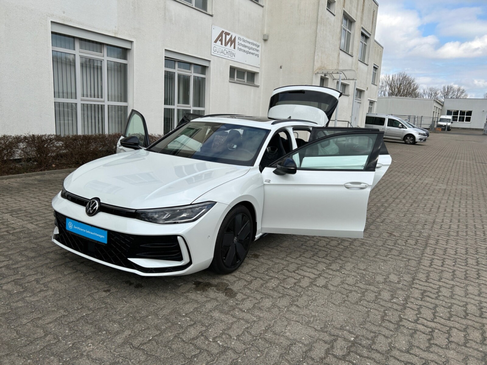 Volkswagen Passat – Bild 23
