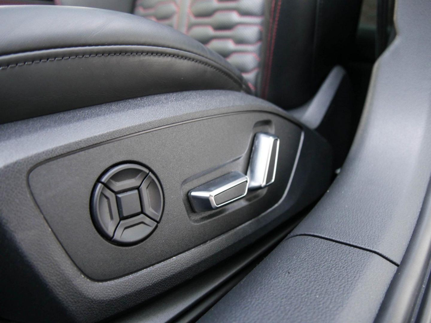 Image about Audi RS 6 Avant TFSI quattro tiptronic