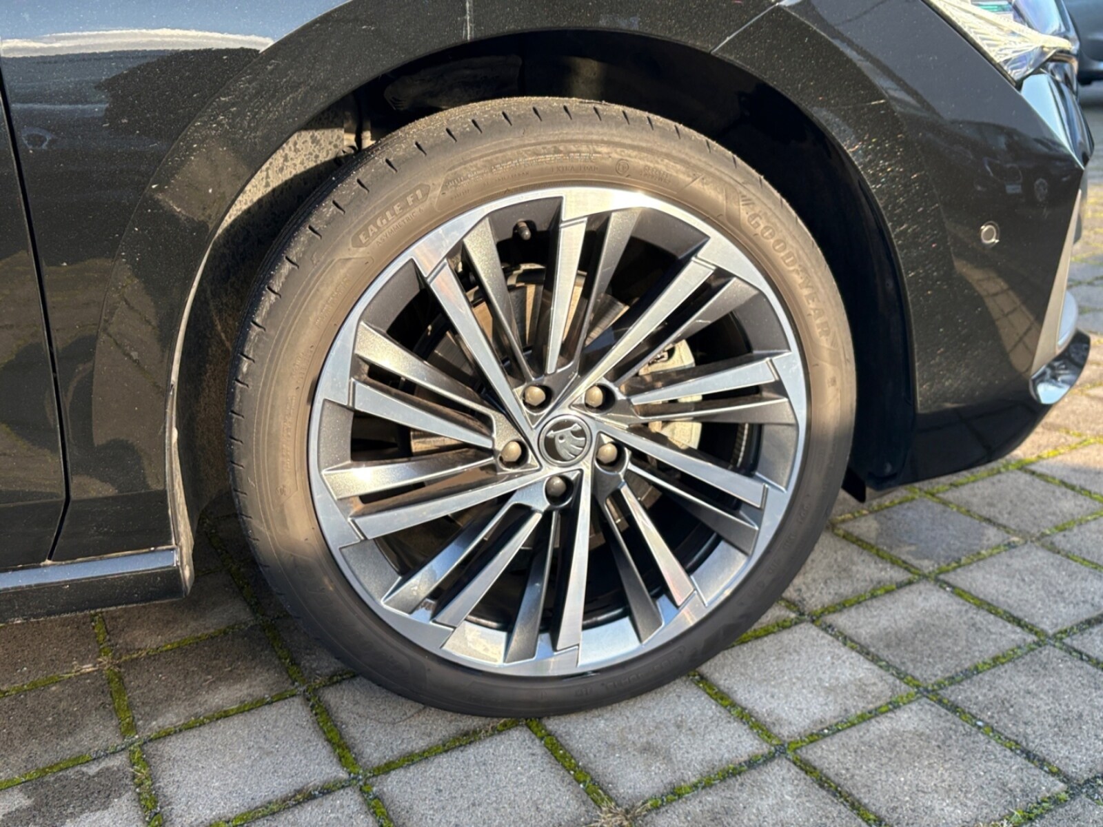 Škoda Superb Combi – Bild 14