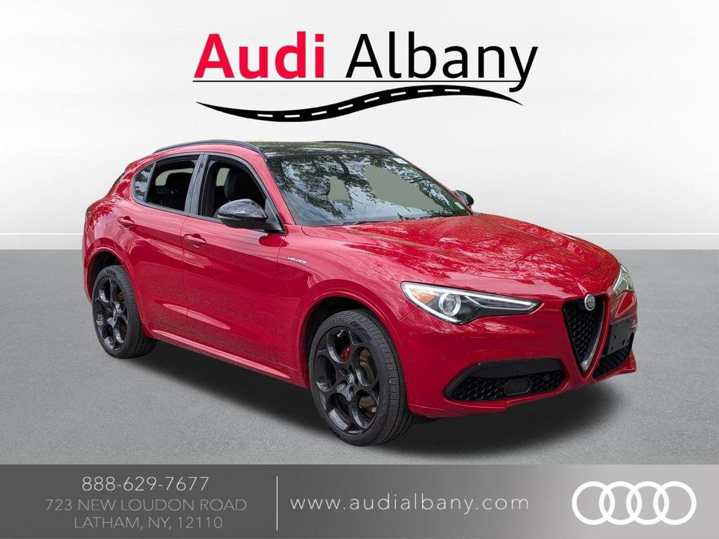 2023 Alfa Romeo Stelvio Veloce AWD's photo