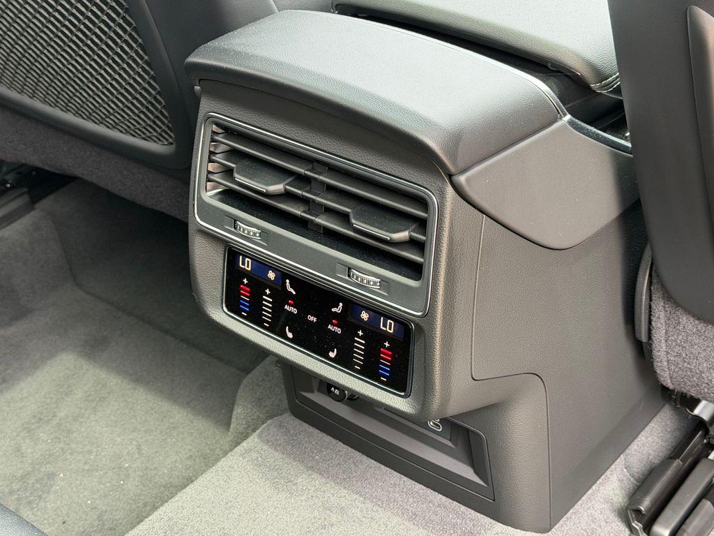 2026 Audi Q7 Premium Plus - Photo 10