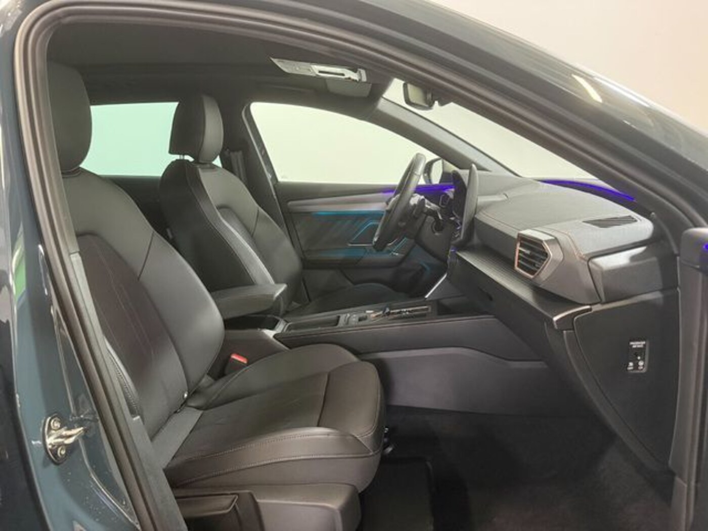 CUPRA Leon Sportstourer 1.5 eTSI DSG 110 kW (150 CV) — photo 5