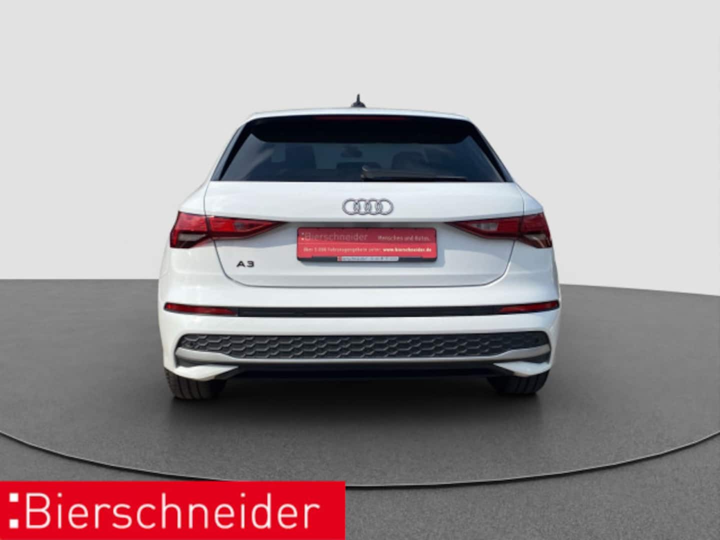 Bild über Audi A3 Sportback 30 TFSI Schaltgetriebe - für weitere Informationen kontaktieren Sie den Audi Partner