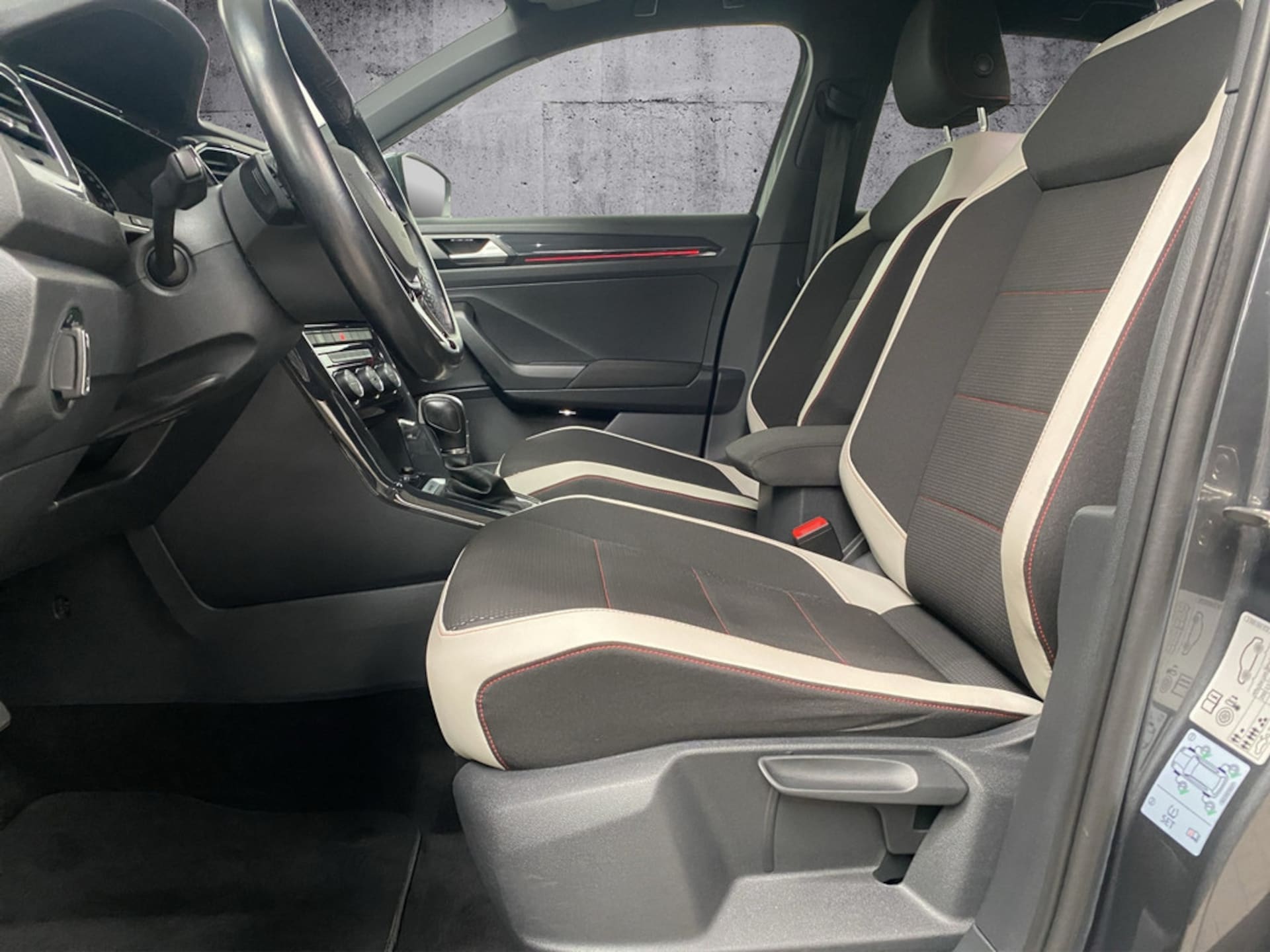 Volkswagen T-Roc Sport